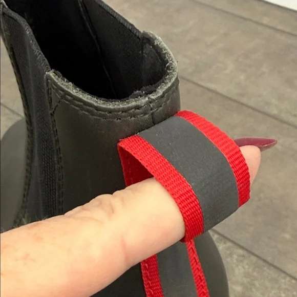 Like NEW! Leather Sorel Brex Heel Lug Chelsea Boot in Olive Green, size 8 - Picture 9 of 11